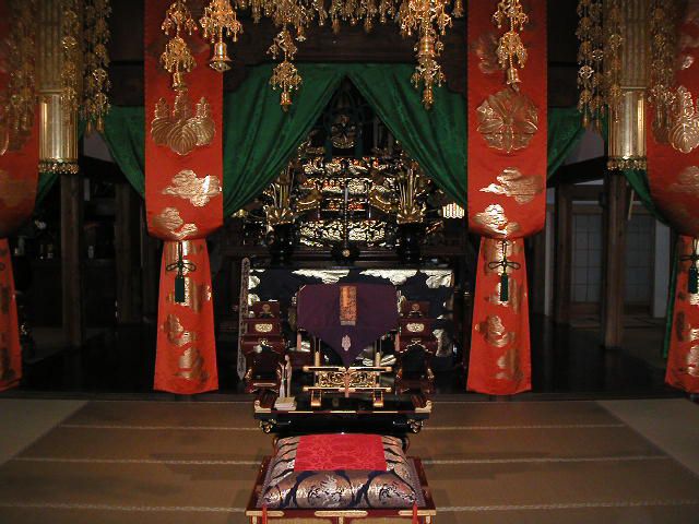法堂内